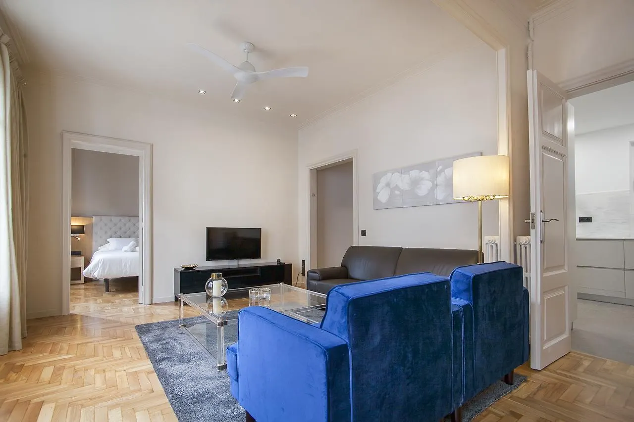 Tendency Sagrada Familia Luxury Barcelona Apartamento