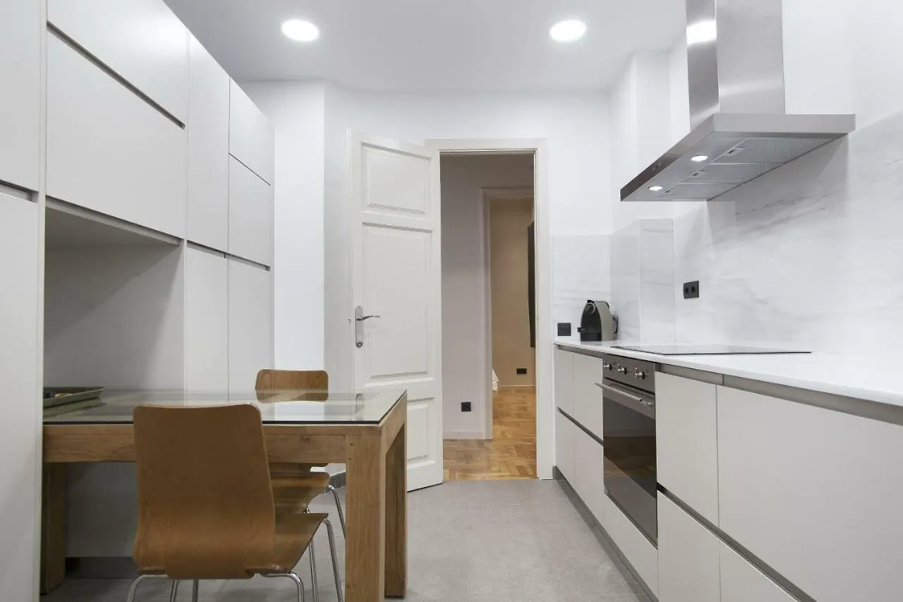 Tendency Sagrada Familia Luxury Barcelona Apartamento